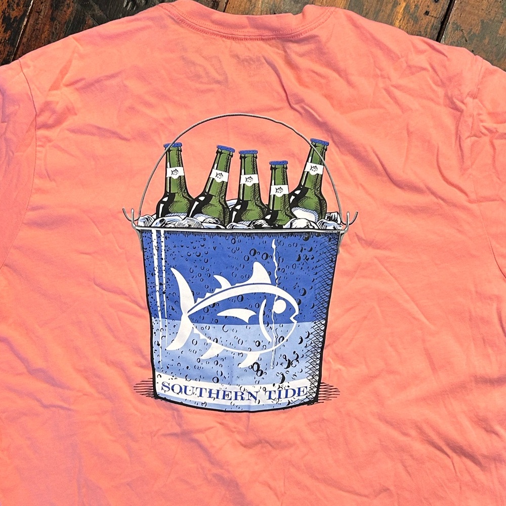 Southern Tide Pink and Blue Fish Graphic Tee